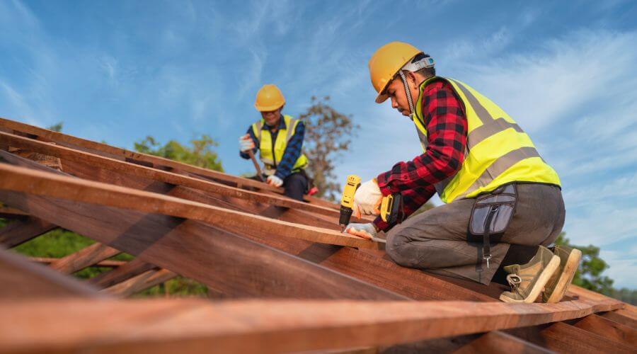 Professional Flat Roofing Installation in Petersburg, IL